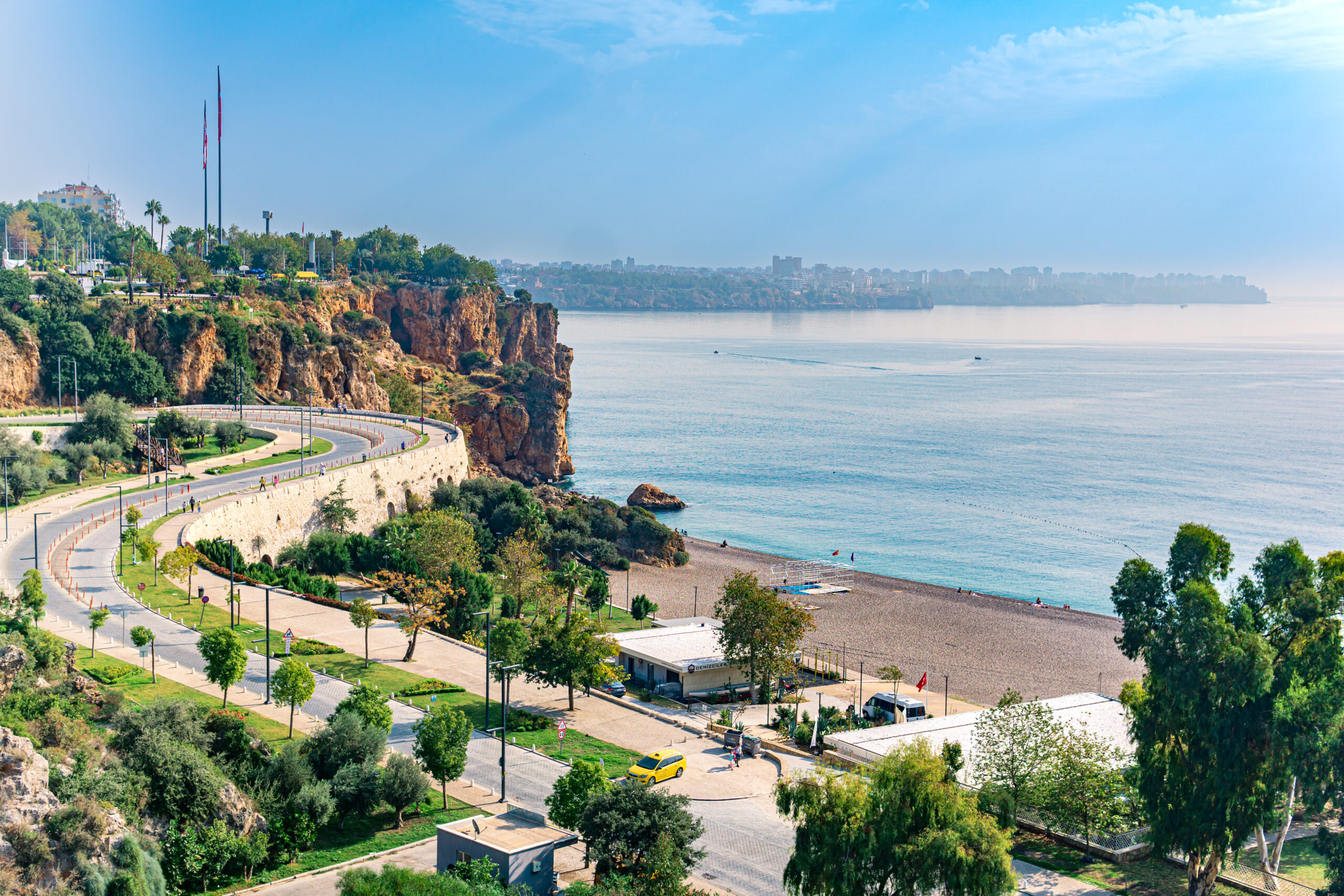 Why Antalya is the Ideal Destination for Your Hair Transplant